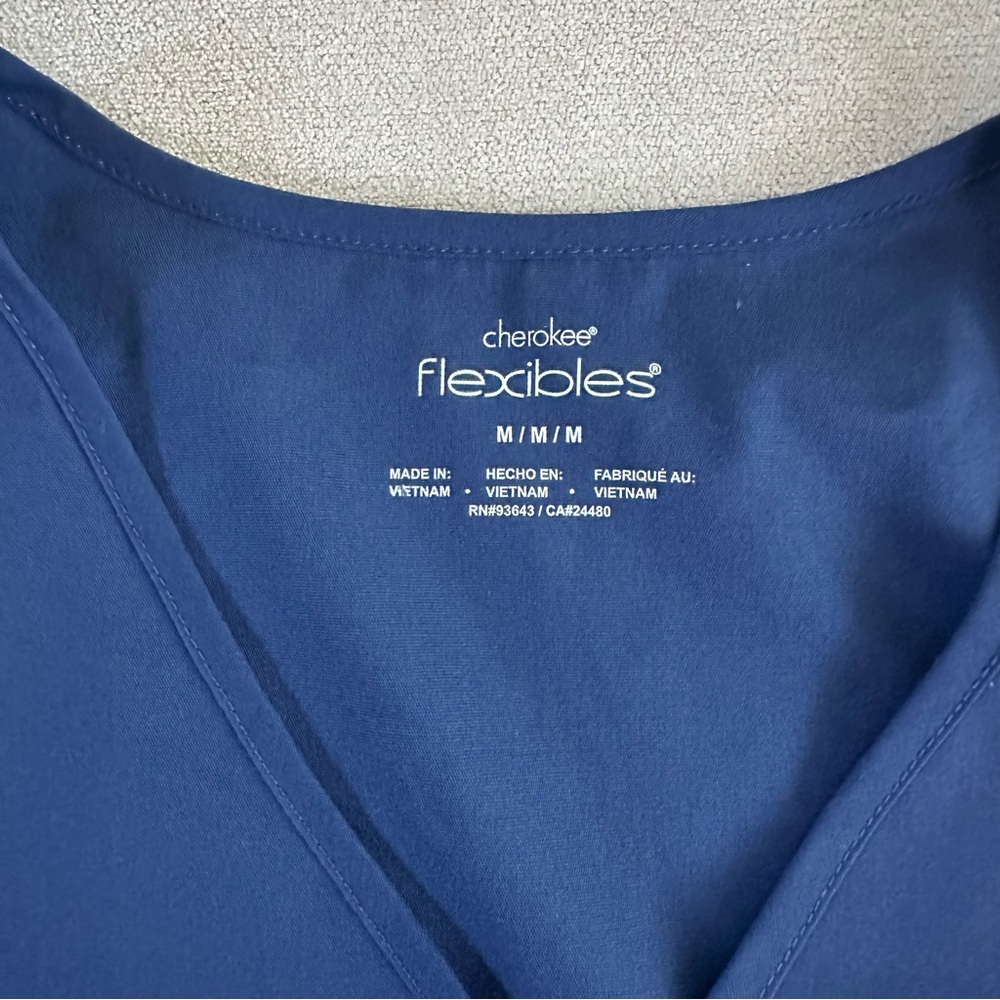 SOLD Cherokee Flexible Mock Wrap Maternity Scrub Top. Navy Blue. Medium - Picture 3 of 7